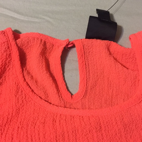 Women’s Worthington short sleeved Blouse - Picture 4 of 6